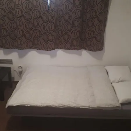 - Sukromie V Meste * Bratislava